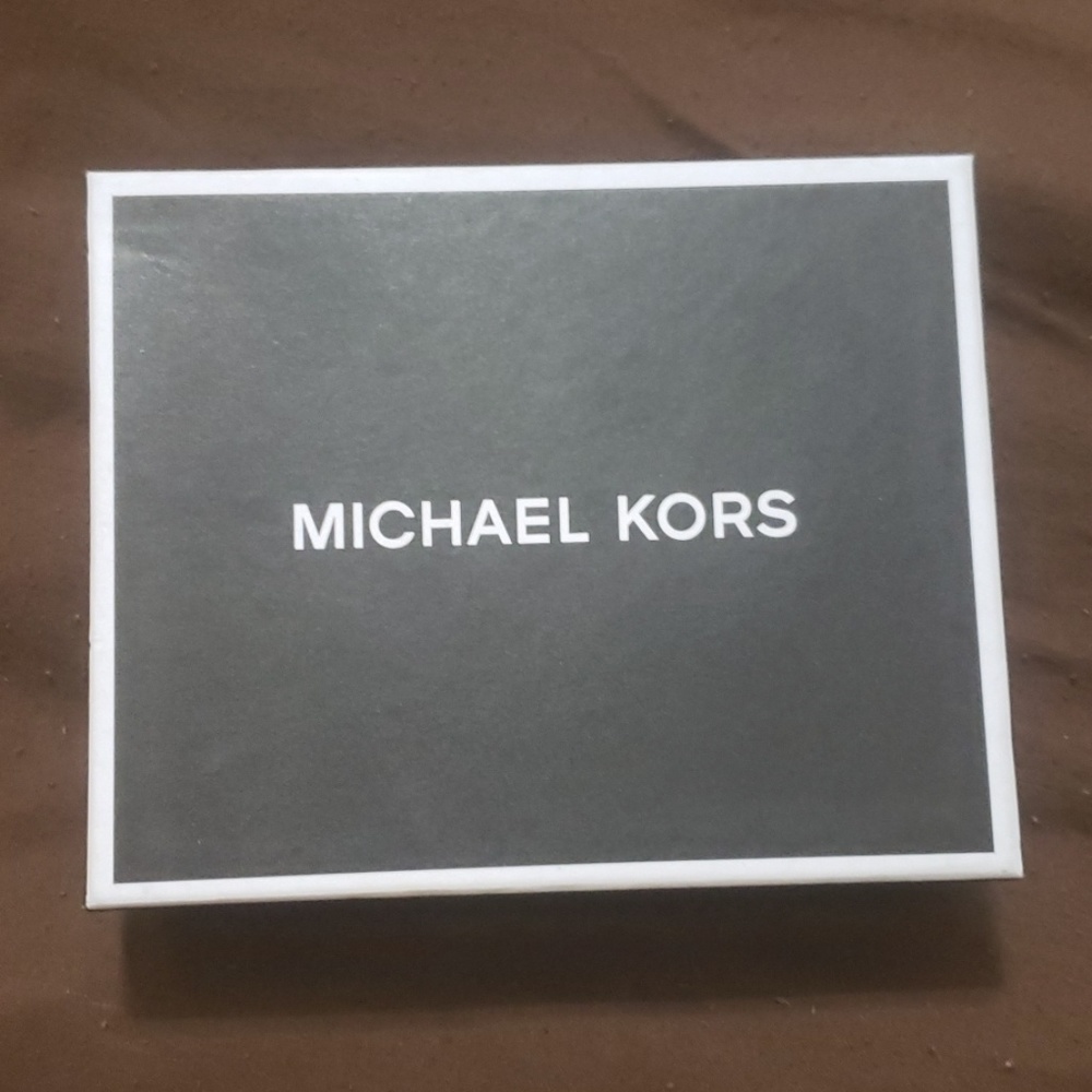 BRAND NEW with BOX Michael Kors mens wallet